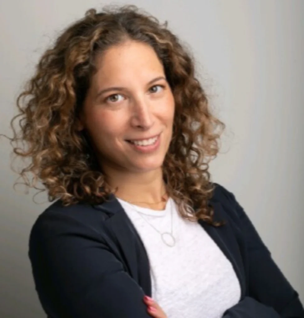 ניצן גינזבורג, מנהלת קשרי דיירים
